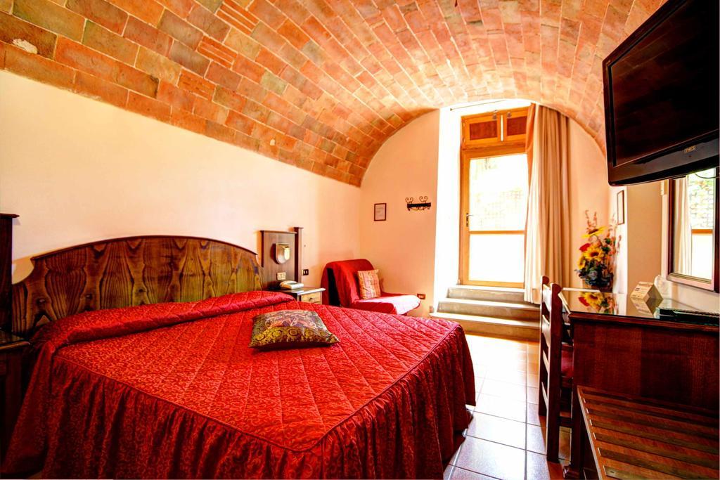 Hotel Residence Villa Rioddi Volterra Exterior foto